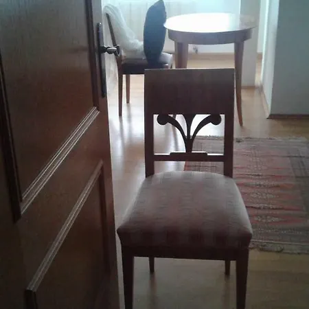 Mostly Muse Apartment Eidenberg